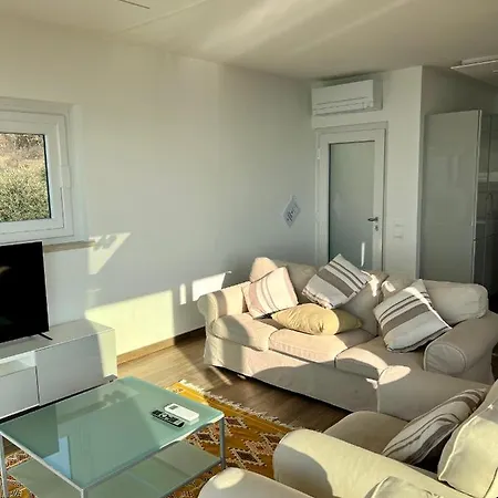 Paola Suites & דירה