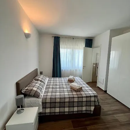 Paola Suites &