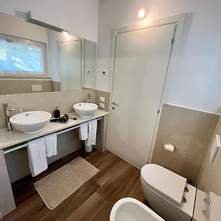 Paola Suites & דירה טורי דל בנקו